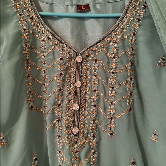 Women’s embroidered Indian 3-pc Palazzo set, Sz Lg-worn once - Picture 3 of 8